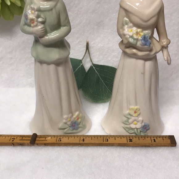 MOTHER & DAUGHTER DAUGHTER-IN-LAW PORCELAIN FiGURINES LASTING RELATIONSHIP - Picture 10 of 12